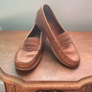 L.L. BEAN SIGNATURE Classic Tan Leather Penny Loafers, 7.5